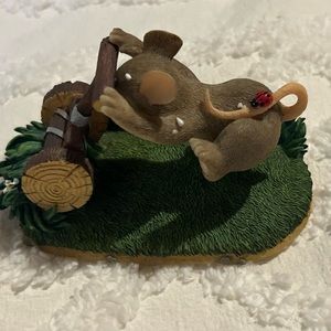 Charming Tails Mow Mow Mow The Lawn by Fitz and Floyd. Figurine Collectible